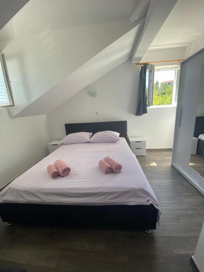 Guesthouse Ruza Sobra Apartments In The Attic Of The House Εξωτερικό φωτογραφία