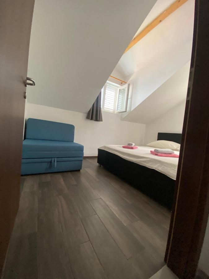 Guesthouse Ruza Sobra Apartments In The Attic Of The House Εξωτερικό φωτογραφία